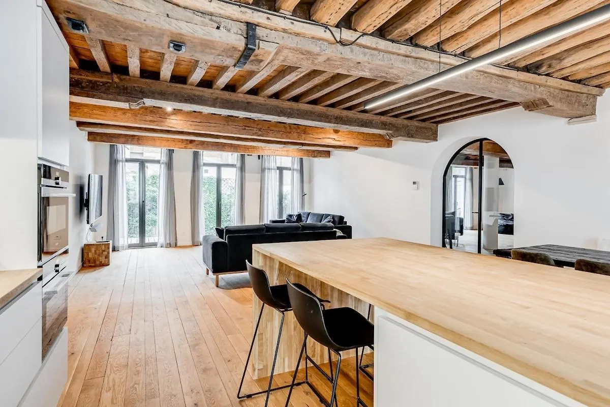 Beautiful Spacious Loft In The Heart Of Αμβέρσα 0*,  Βέλγιο